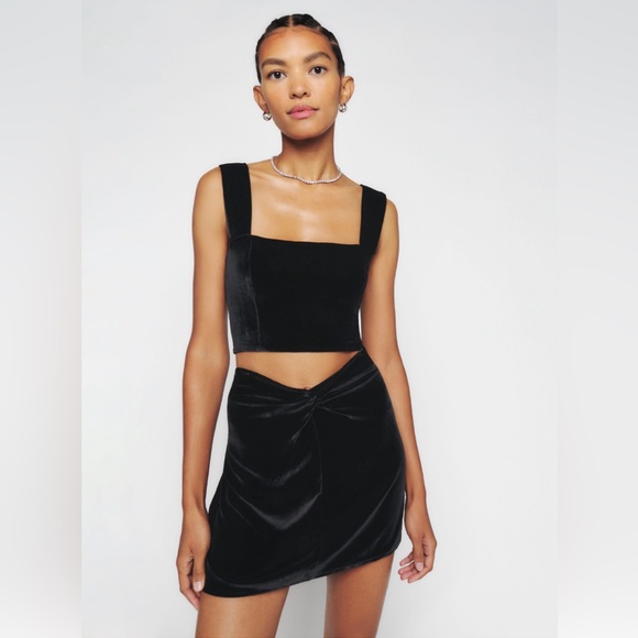 Reformation Harri Velvet Skirt | Size 2 - Picture 3 of 3